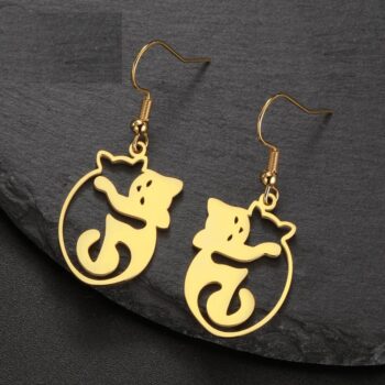 Cute Hugging Cat Earrings – Kitten Inspired Cute Gift Idea 0 aebf02
