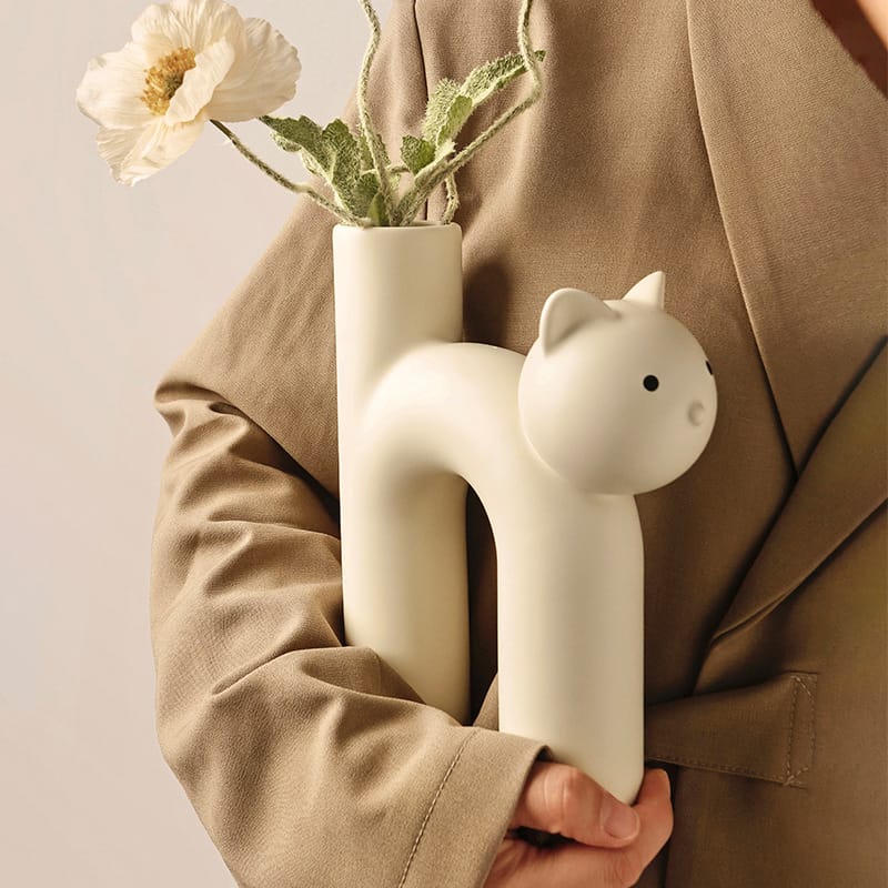 cat shaped vase