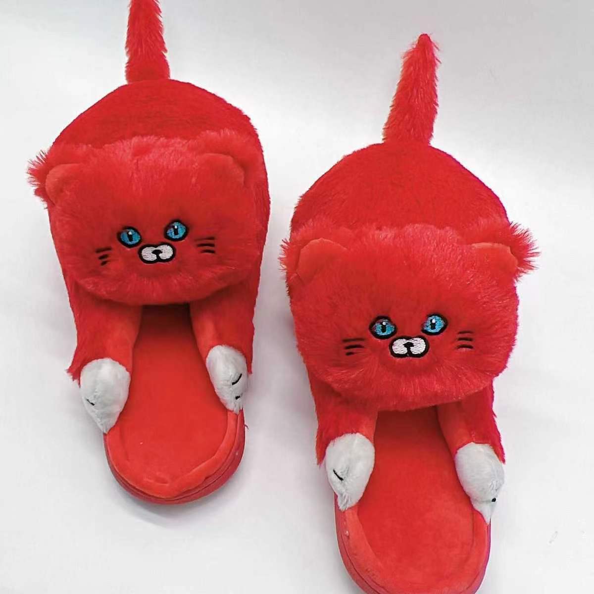 f3f9ccf9-ea5a-48c1-a7e8-c6e25056b788.jpg cat plush slippers